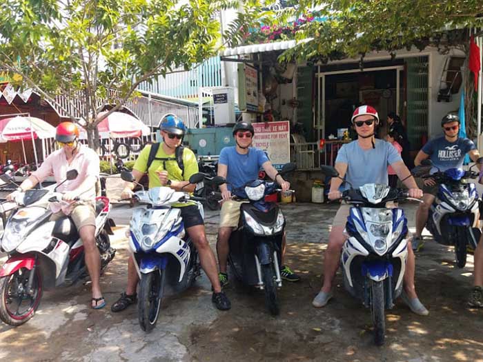 Thuê xe máy bao nhiêu tiền 1 ngày