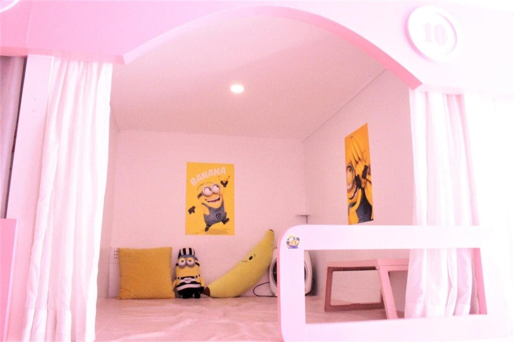 Quán cà phê có phòng riêng cho 2 người
