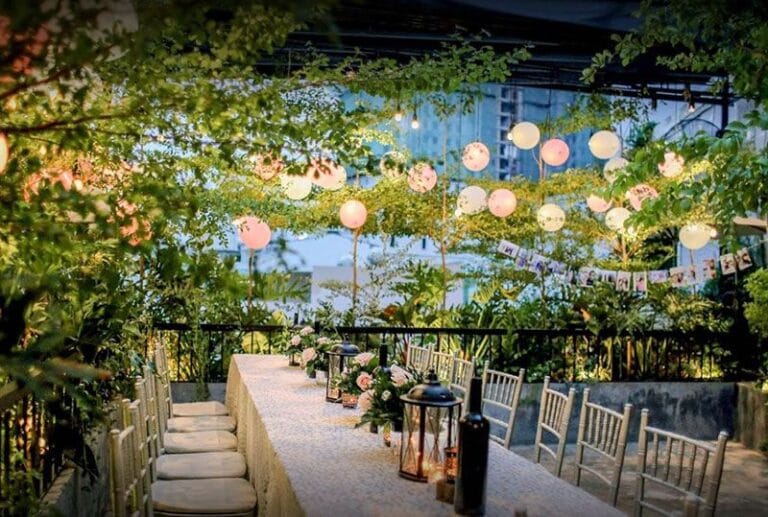 Quán cà phê có phòng riêng cho 2 người